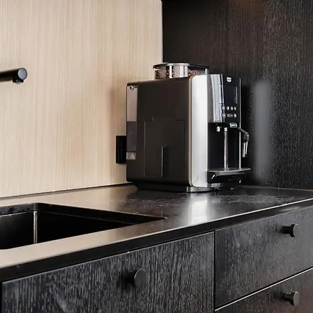 Arctic Aurora With Jacuzzi And Sauna Lyngværet