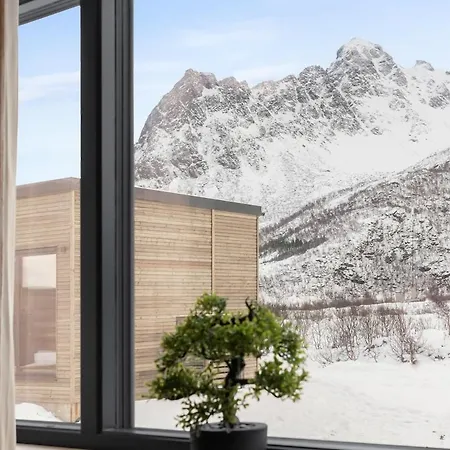 Arctic Aurora With Jacuzzi And Sauna Σπίτι διακοπών *