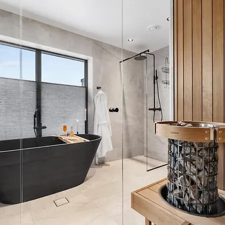 Tatil Evi Arctic Aurora With Jacuzzi And Sauna *