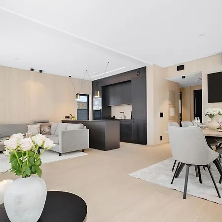 Arctic Aurora With Jacuzzi And Sauna Lyngværet