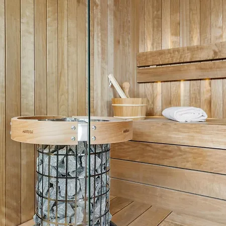 Arctic Aurora With Jacuzzi And Sauna Tatil Evi