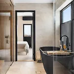 Arctic Aurora With Jacuzzi And Sauna Ferienhaus *