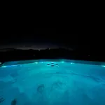 Arctic Aurora With Jacuzzi And Sauna *